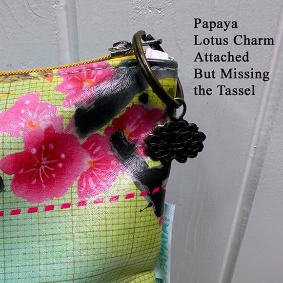 RARE Discontinued! NWT NEW Papaya “Fabulous” Large Accessory Bag *Missing Tassel - Picture 6 of 6